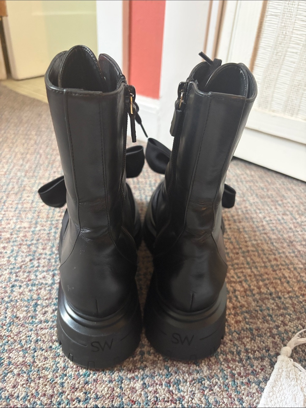 EUC Stuart Weitzman Bedford Loveknot Bootie in Black Size 9 - Picture 7 of 11